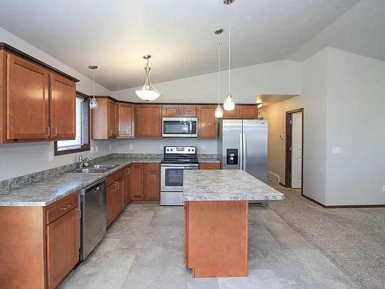 110 Tanner Ct — Photo 1