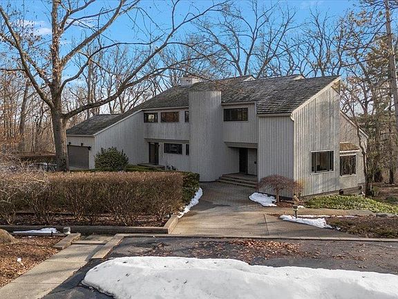 4th image of 3750 Orion Rd