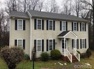 1813 Bellows Dr, North Chesterfield, VA 23225