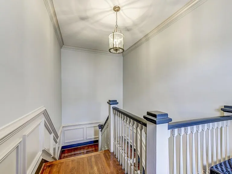 28 Collier Rd NW #11 — Photo 2
