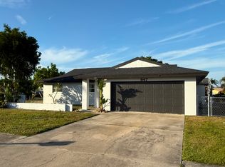 847 Duquesne Dr, Fort Myers, FL 33919