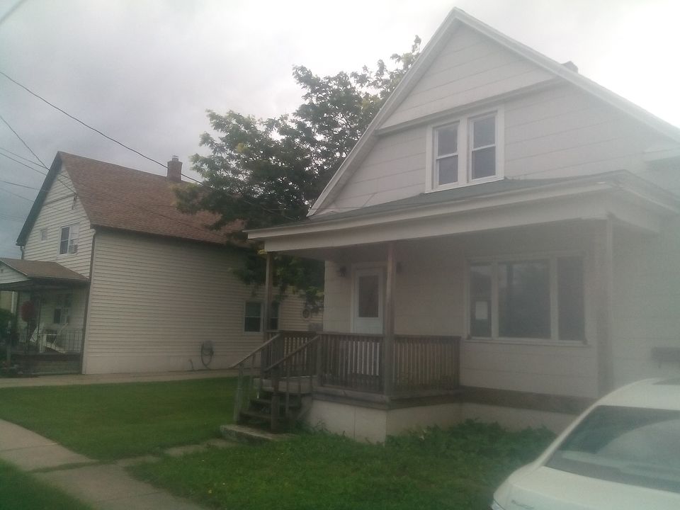 2nd image of 87 Shanley St