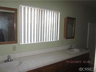 3rd image of 161 1st St