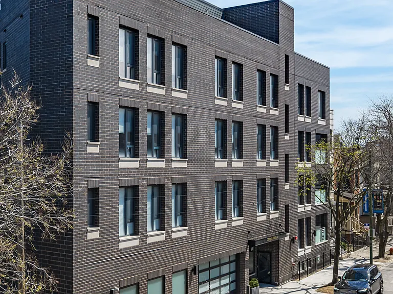 3839 N Clark St — Photo 6