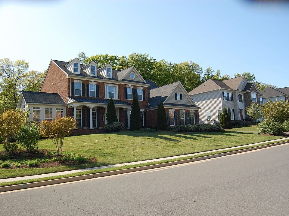 1st image of 22587 Forest Run Dr