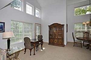 5th image of 637 Mulberry Dr
