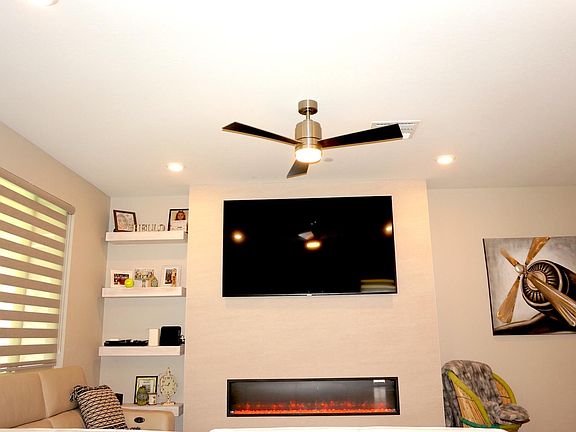 5th image of 379 Purple Sandpiper St