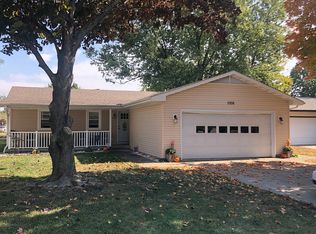 1006 Taylor St, Effingham, IL 62401