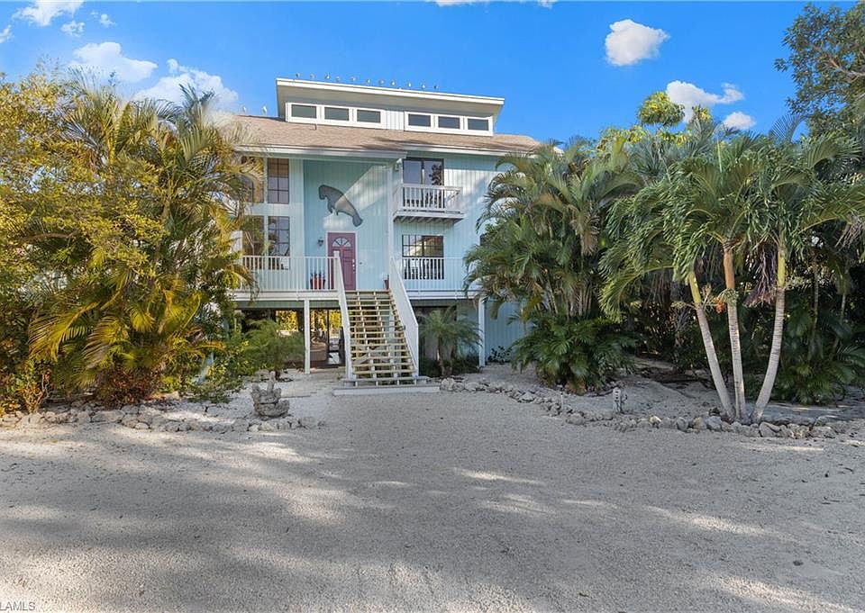 1st image of 16727 Captiva Dr
