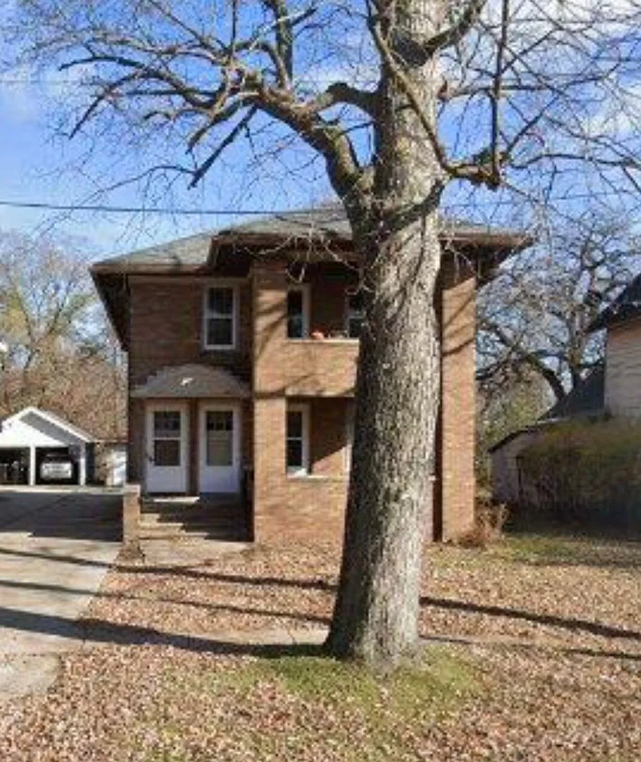 823 Central Ave — Photo 1