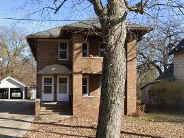 823 Central Ave — Photo 1