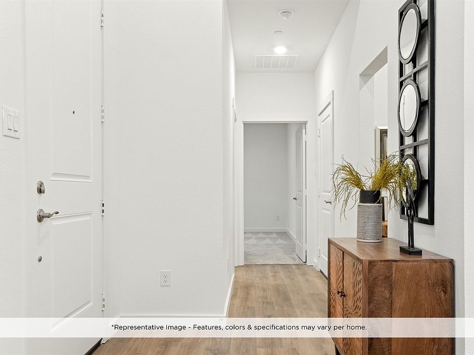 1st image of 2822 Applewood Way