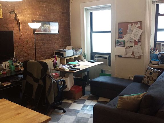 4th image of 176 Lexington Ave APT 5