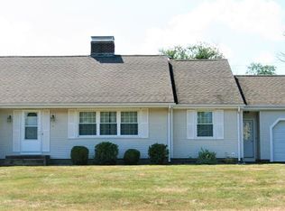9 Susan Ln, Bristol, CT 06010