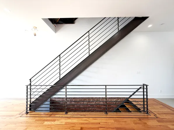 333 Tompkins Avenue image 15 of 33