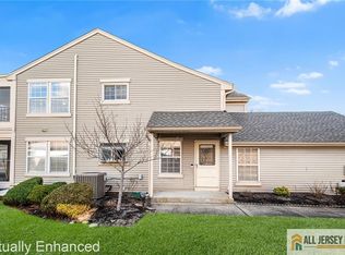 11 Rothwell Dr, Monroe Township, NJ 08831