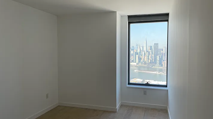 Rented by YouYork Management LLC | media 21