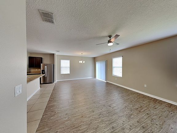 5th image of 473 Nova Dr