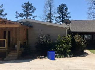 199 Hunting Hollow Rd, Six Mile, SC 29682