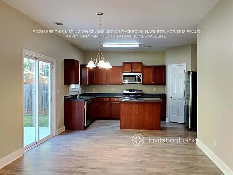 760 Summerstone Ln — Photo 7