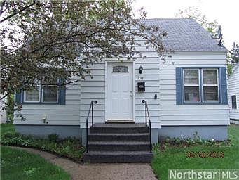 1st image of 231 21st Ave N