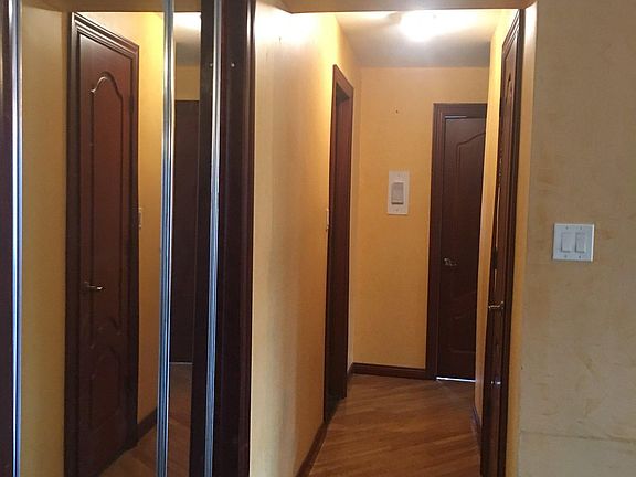 4th image of 501 Surf Ave #20