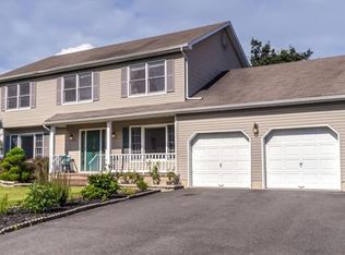 882 Chivas Dr, Toms River, NJ
