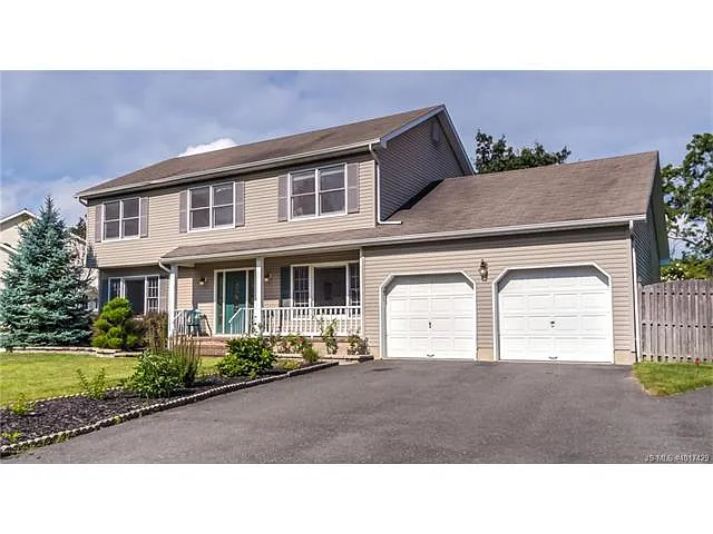 882 Chivas Dr photo 1