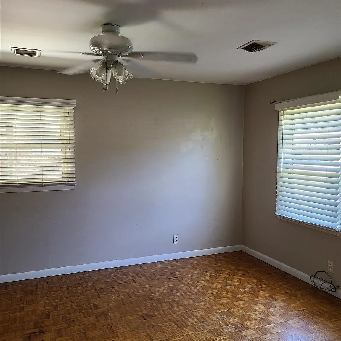3 bed, 1295 sqft, $1,775 — Photo 4