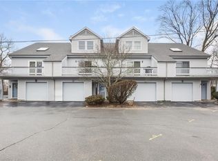 47 Bridge St APT 2, East Greenwich, RI 02818
