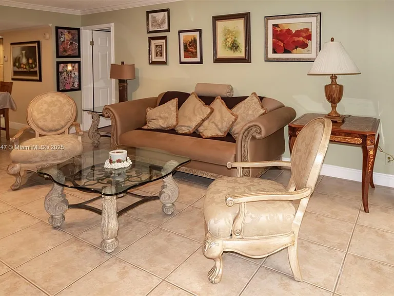 16200 Golf Club Rd — Photo 2