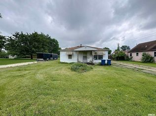 1223 13th St, Silvis, IL 61282