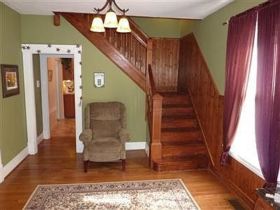 3rd image of 1446 Cedar Ave