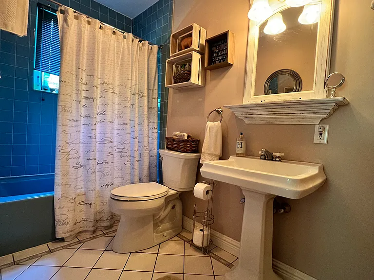565 Moulton Ln — Photo 23