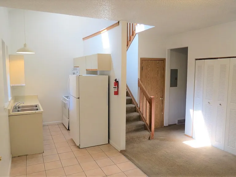 2927 Broadway St #1 — Photo 30