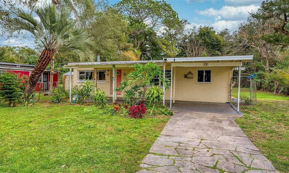 1st image of 151 Country Club Cir