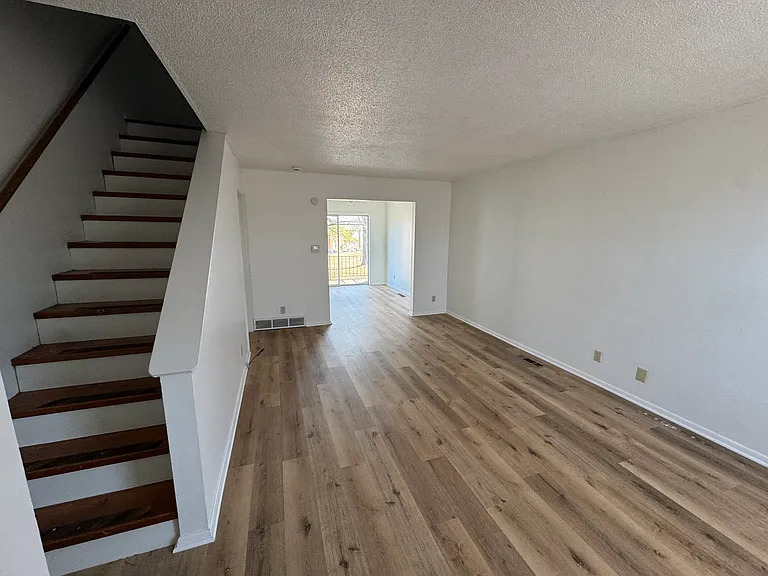 9225 Nieman Rd — Photo 2