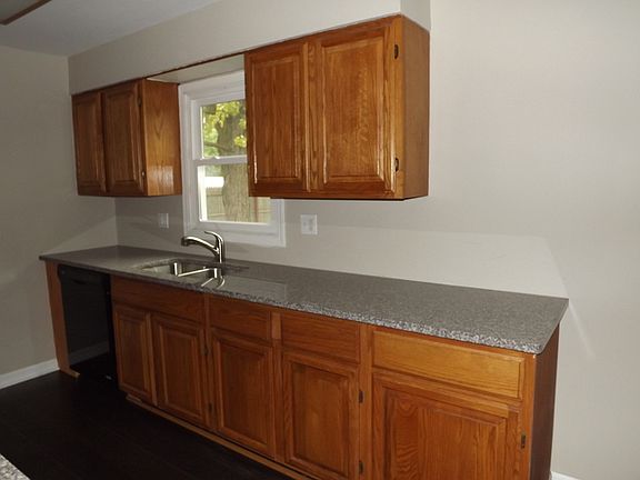 4th image of 765 Jonette Ave
