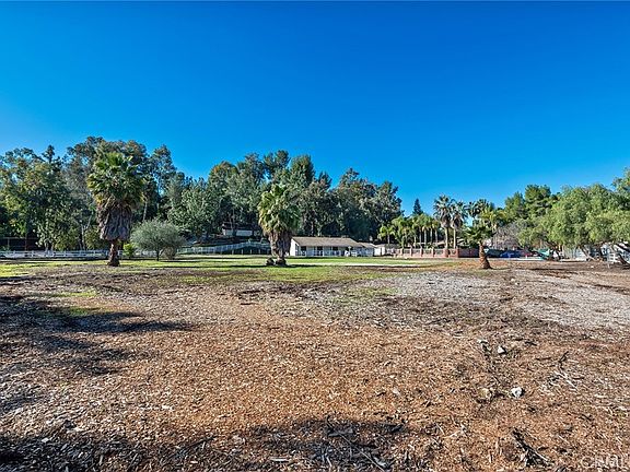 4th image of 5546 Paradise Valley Rd