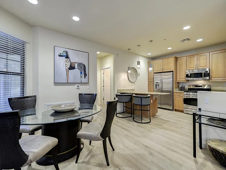 7291 N Scottsdale Rd #1016 — Photo 8