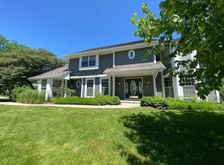 1000 Springhaven Dr, Libertyville, IL 60048