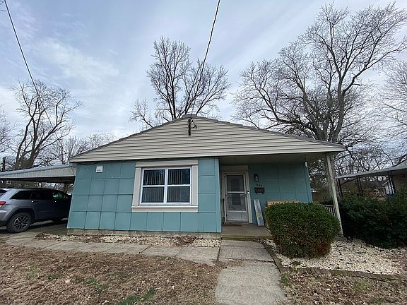 2nd image of 1007 E South Ave