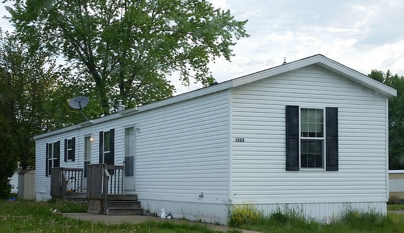 1st image of 1222 White Oak W