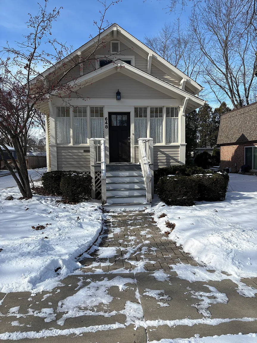 648 S Hough St photo 1