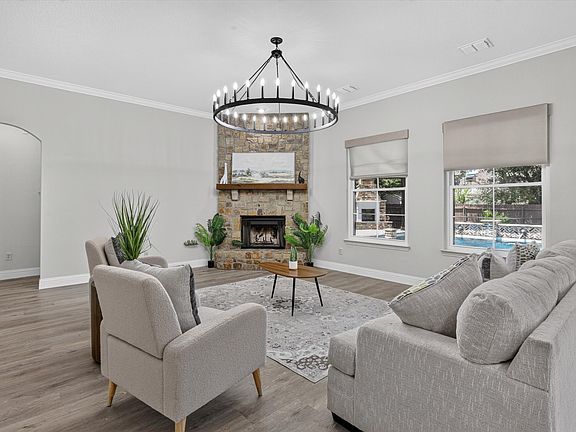 5th image of 504 Castlebrook Ct