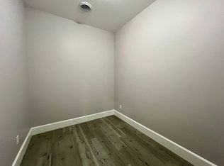318 S Locust St UNIT 2, Delavan, IL 61734