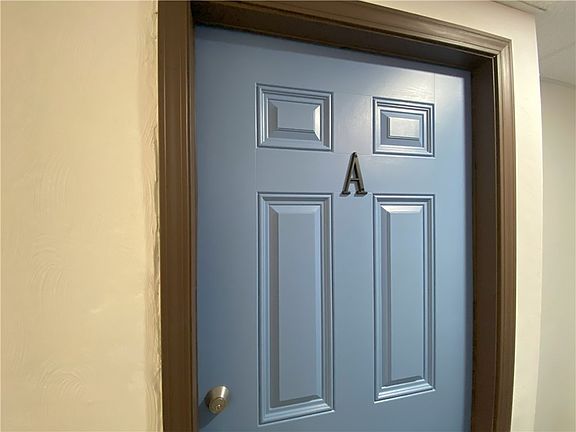 5th image of 407 N Pittsburgh St