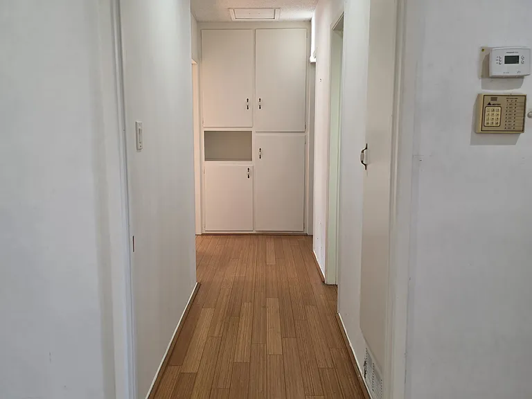 Hallway to rooms