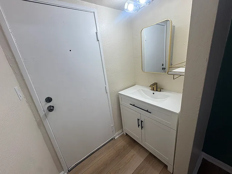 634 15th Street — Photo 37
