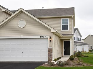 1017 Turin Dr, Hampshire, IL 60140